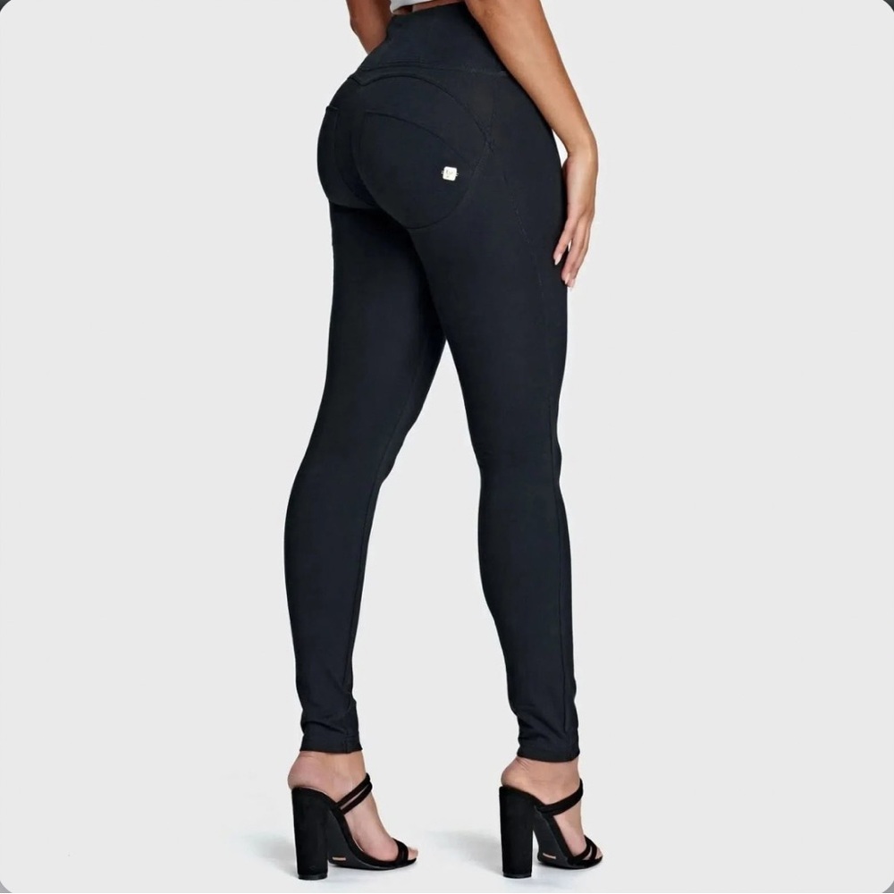 Freddy “booty lift” legging jeans Ultimate Stretch Size XL BLACK